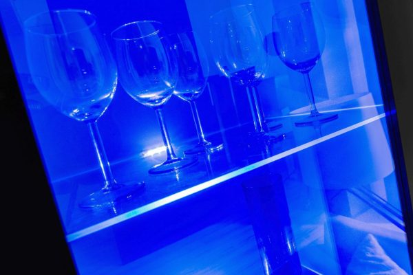 Présentoir sur pied Alessandria, Wotan/Wotan LED Lighting Blue – Image 9