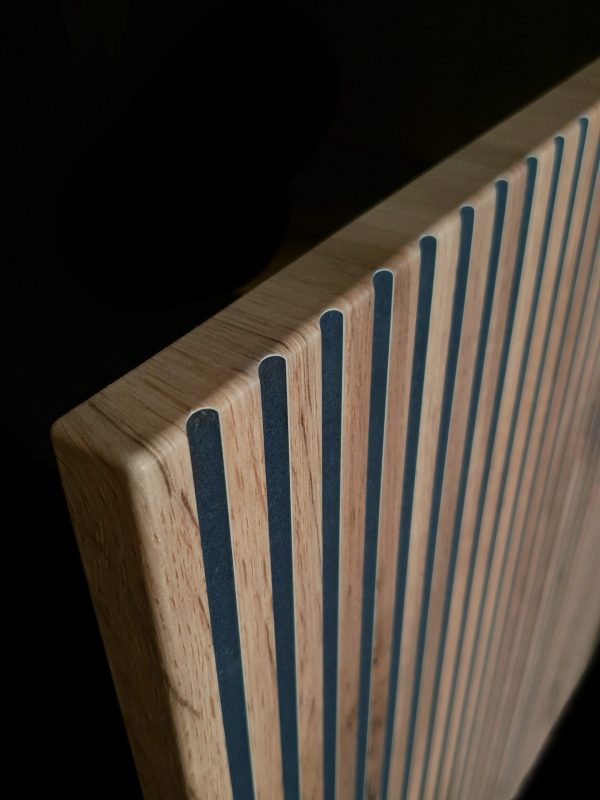 Laval K154 – commode, chêne wotan, noir avec lattes, largeur 154 cm, hauteur 83 cm, profondeur 39 cm – Image 7