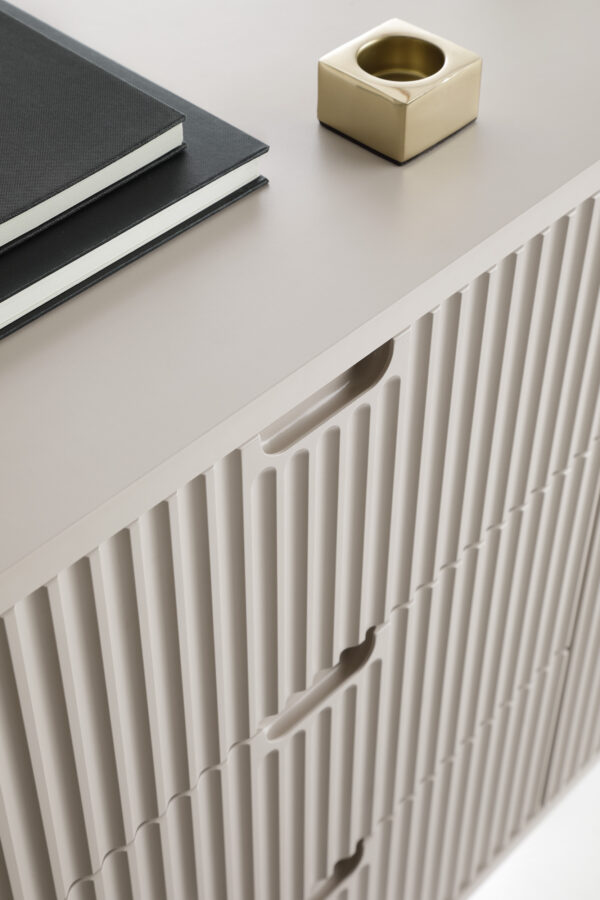 ...Coiffeuse MORDEN – Cachemire – Façades rainurées – 2 Tiroirs – Largeur 103 cm, Hauteur 80 cm, Profondeur 49 cm – Image 8