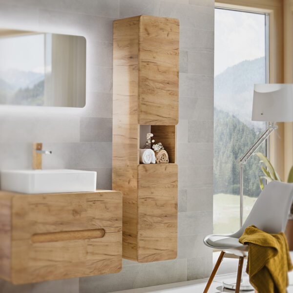 Armoire haute suspendue de salle de bain ARVIDA - couleur chêne - 2 portes - angles arrondis - 35 x 170 x 35 cm – Image 2