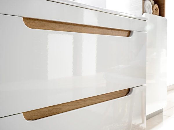 Armoire haute suspendue de salle de bain ARVIDA - couleur chêne - façade blanche - 2 portes - angles arrondis - 35 x 170 x 35 cm – Image 6