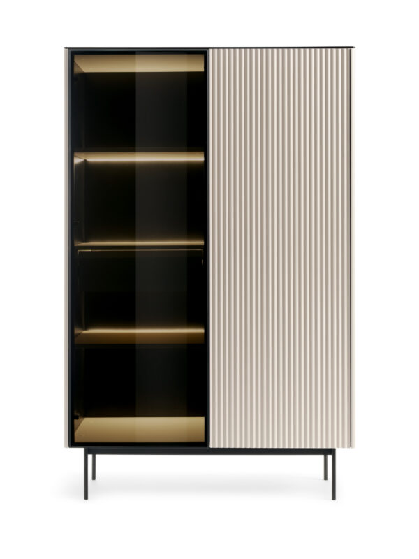 Vitrine haute Olden – cachemire – façades rainurées, 1 tiroir – 107 x 163 x 39 cm – Image 7